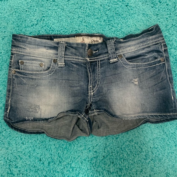 BKE shorts - Picture 1 of 2